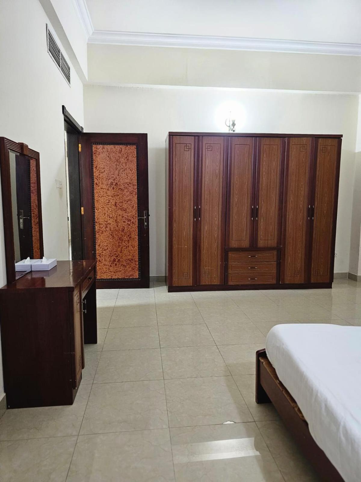 Al Sahab Tower Apartment Manama Ngoại thất bức ảnh